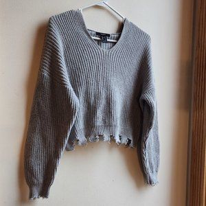 Forever 21 Gray Cropped V-Neck Hooded Knit Sweater Size Medium